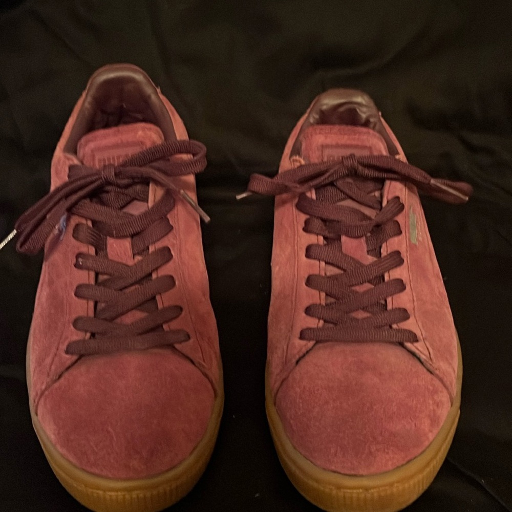 Suede purple Puma sneakers, 6.5M